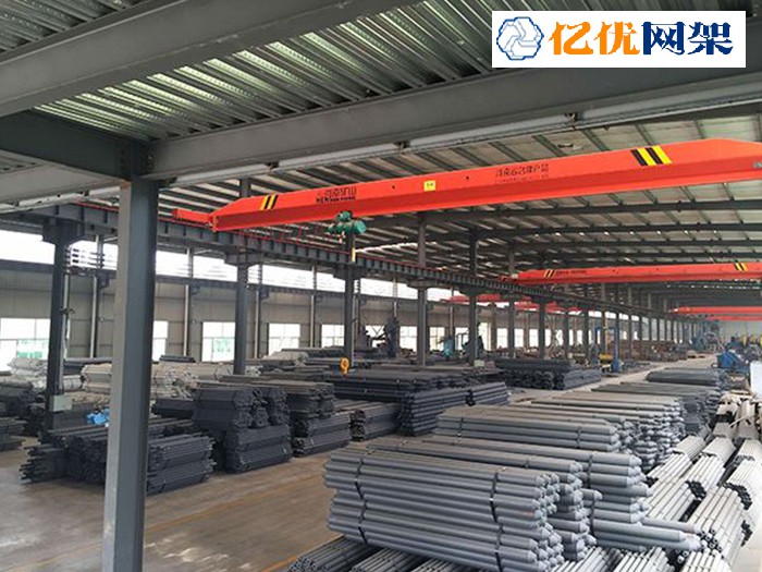 铁力杆件待发货区